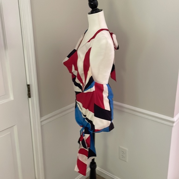 💙❤️ Ralph Lauren sleeveless tie-back blouse. Perfect for summer holidays! ❤️💙 - Picture 2 of 9